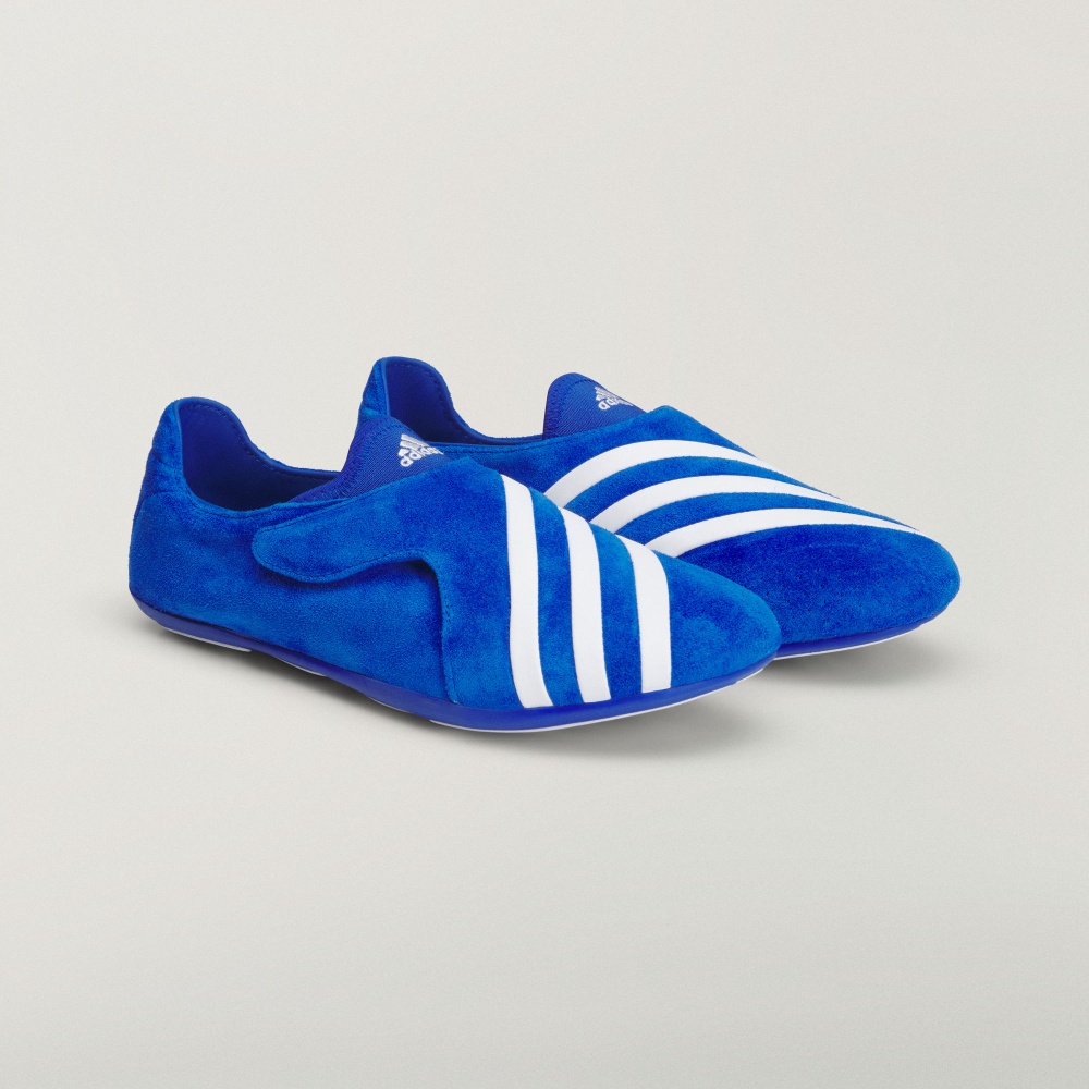Jennie 同款 阿迪達斯 adidas PW YOGA VARIO 台灣開賣｜Pharrell Williams VIRGINIA 薄底鞋價格、配色與尺寸整理 image 1