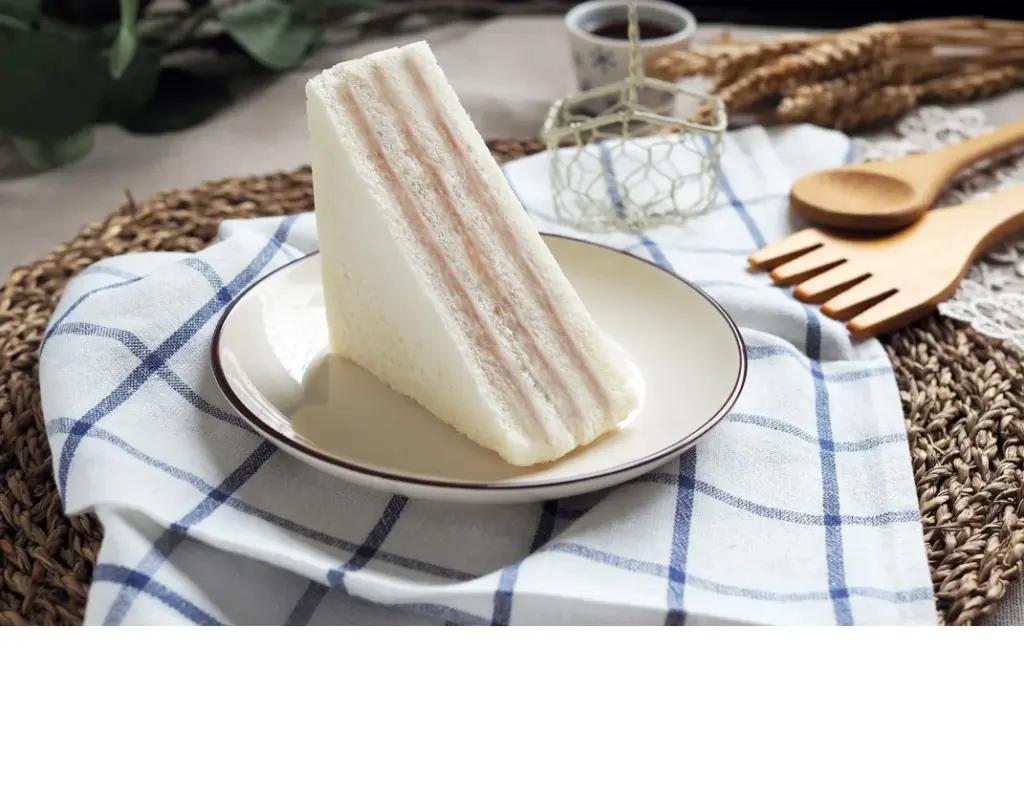 洪瑞珍 北斗限定三明治 Threads 必吃推薦！洪瑞珍 北斗限定草莓麻糬三明治、洪瑞珍 北斗限定開心果三明治、洪瑞珍 北斗限定秋脆葡萄三明治、洪瑞珍 北斗限定芋頭奶凍三明治與洪瑞珍 北斗三明治價格 image 2