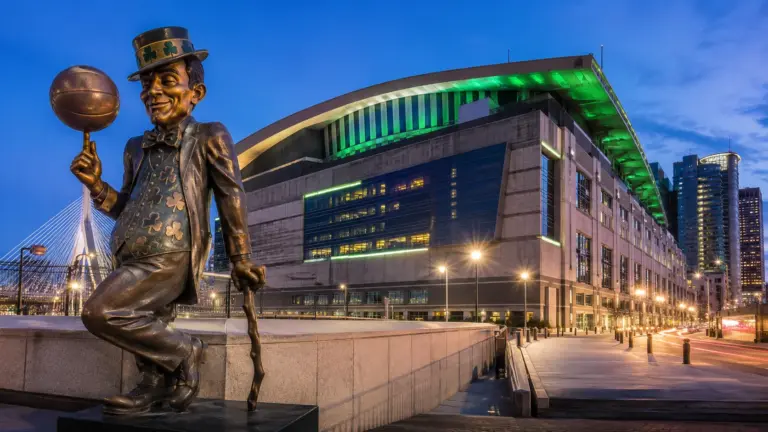 Boston 波士頓看 NBA Boston Celtics 球票怎麼買?TD Garden 座位、價格、交通與 2026–27 賽程整理